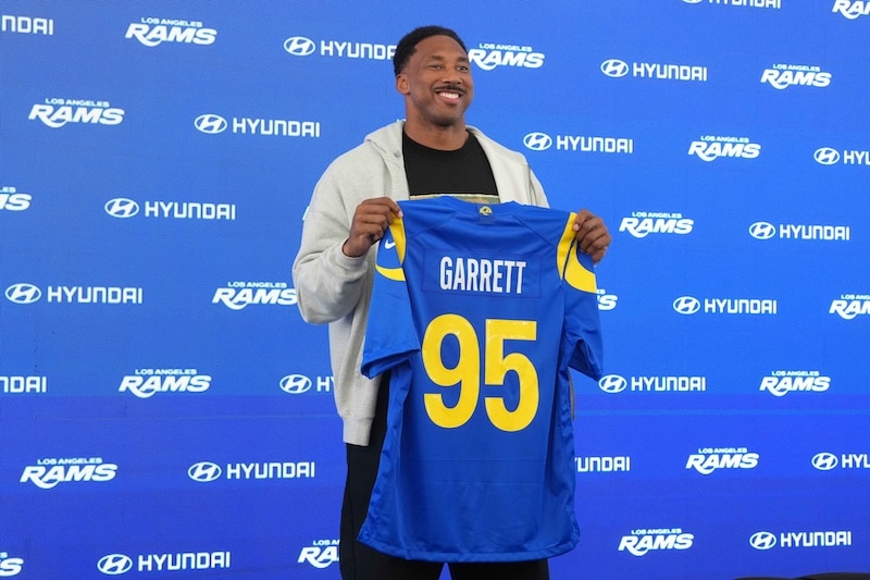 LeBron James Welcomes Rams Star Myles Garrett To L.A.